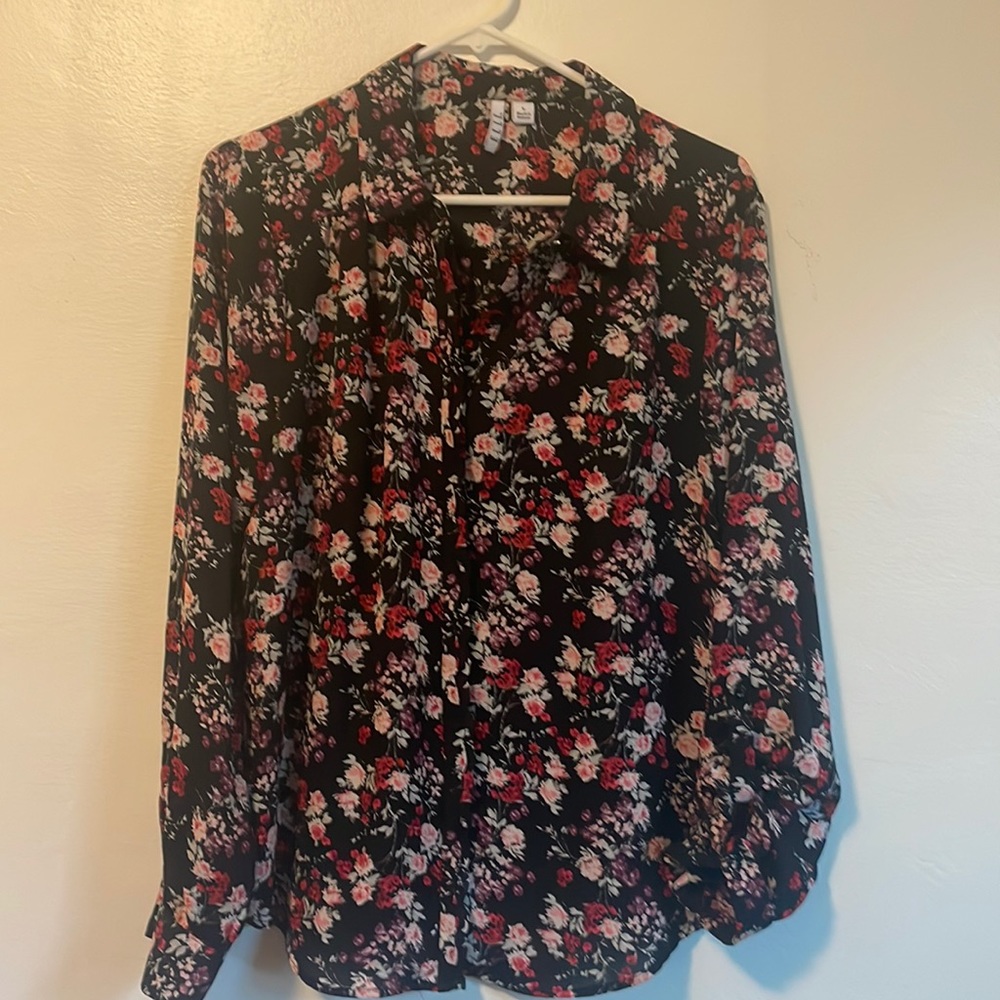 Elle blouse size L